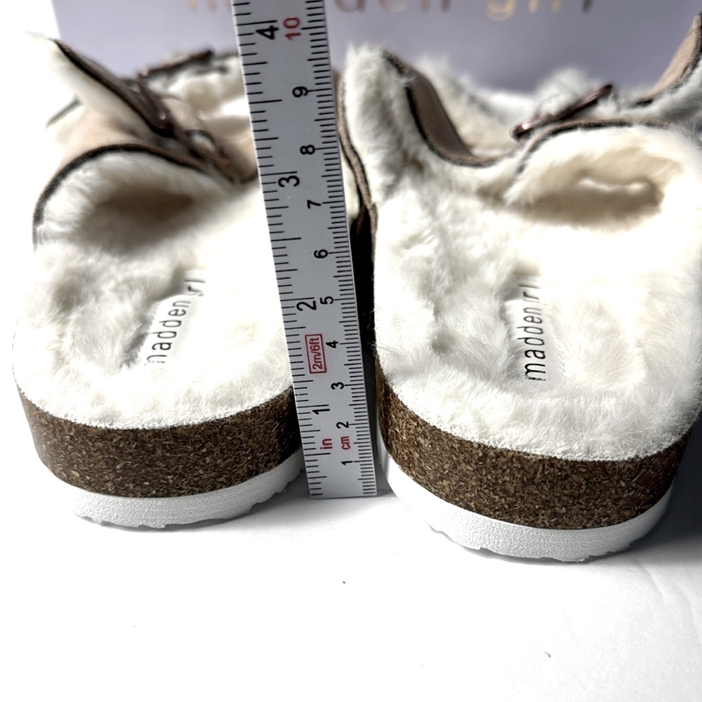 MADDEN GIRL Butterfly Taupe Furry Buckle Straps Slide Sandals Women's 11M NEW - Picture 6 of 10